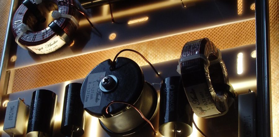 RECONSTRUCTION REVEL PERFORMA M20